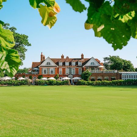 Chewton Glen Hotel - An Iconic Luxury Hotel نيو ميلتون المظهر الخارجي الصورة