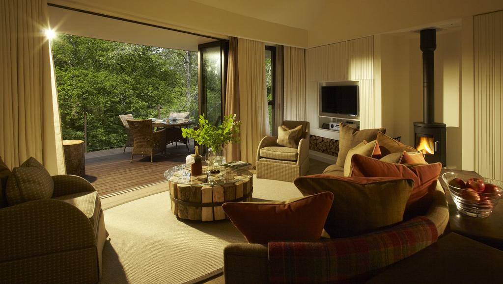 Chewton Glen Hotel - An Iconic Luxury Hotel نيو ميلتون المظهر الخارجي الصورة